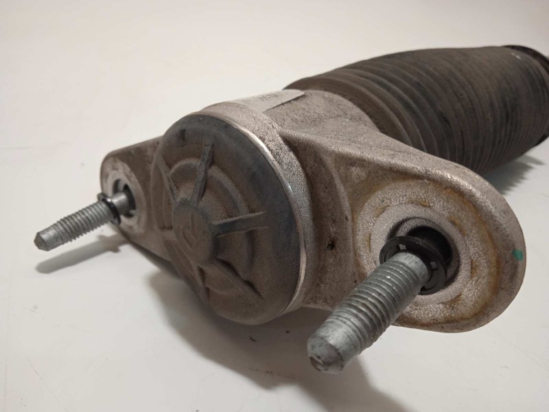 Recambio de amortiguador trasero izquierdo para tesla model 3 referencia OEM IAM 104446101E  