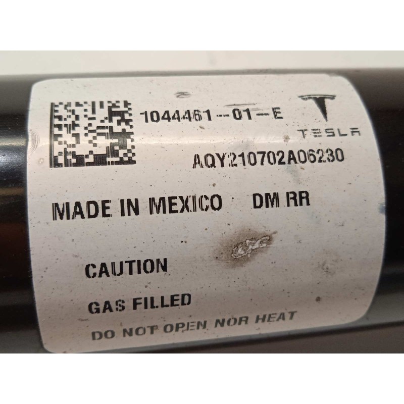 Recambio de amortiguador trasero izquierdo para tesla model 3 referencia OEM IAM 104446101E  
