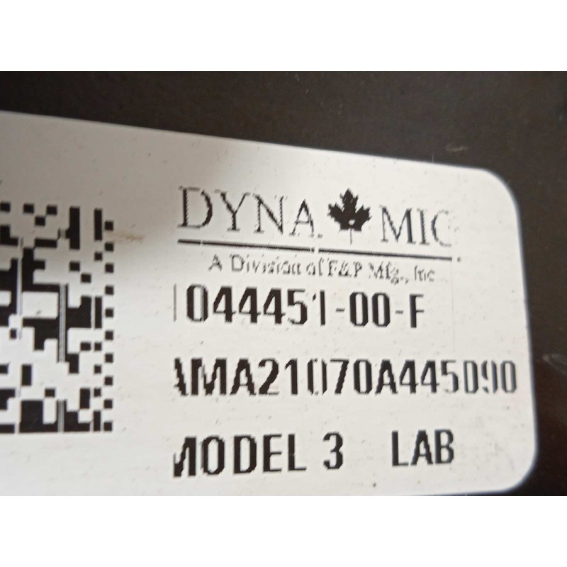 Recambio de brazo suspension inferior trasero izquierdo para tesla model 3 referencia OEM IAM 104445100F  