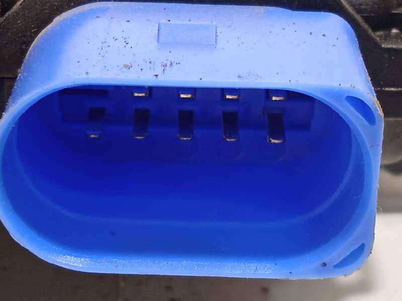 Recambio de cerradura puerta delantera derecha para volkswagen touareg (7l6) v6 tdi referencia OEM IAM 3D1837016AC  