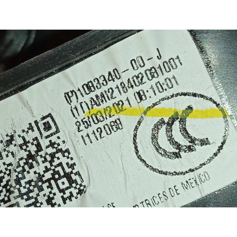 Recambio de guantera para tesla model 3 referencia OEM IAM 108334000J  