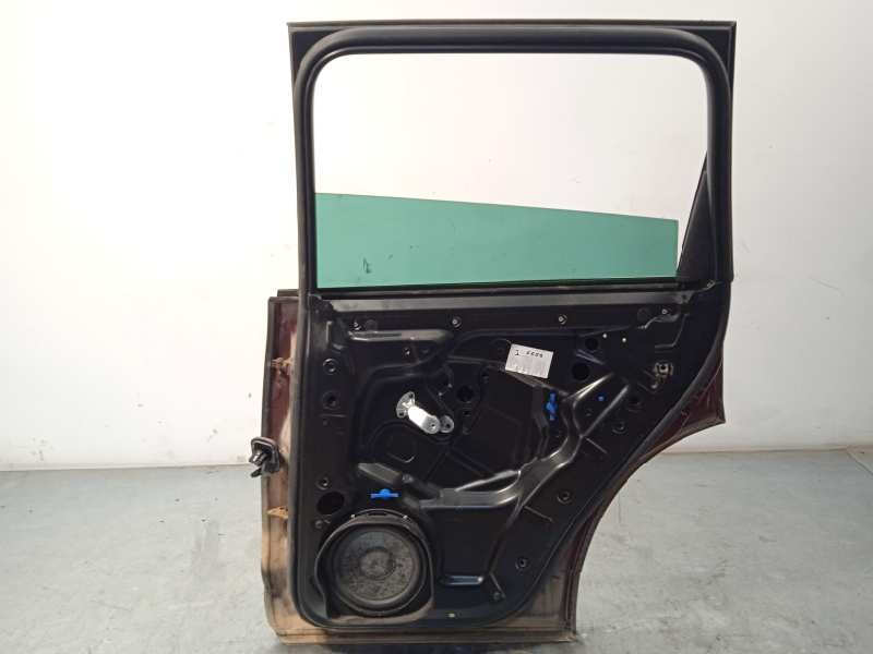 Recambio de puerta trasera derecha para volkswagen touareg (7l6) v6 tdi referencia OEM IAM 7L0833056M  