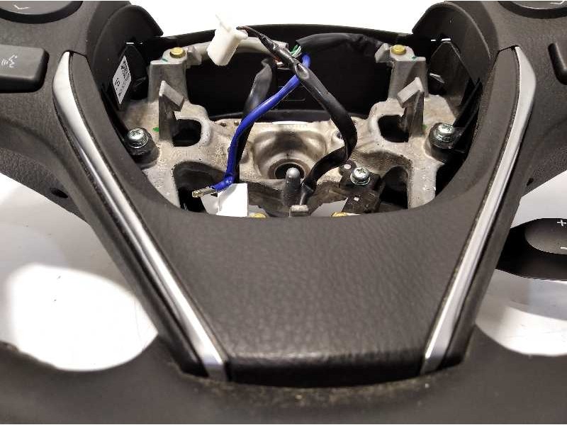 Recambio de volante para toyota auris 1.8 16v (híbrido) referencia OEM IAM 4510202511C2  