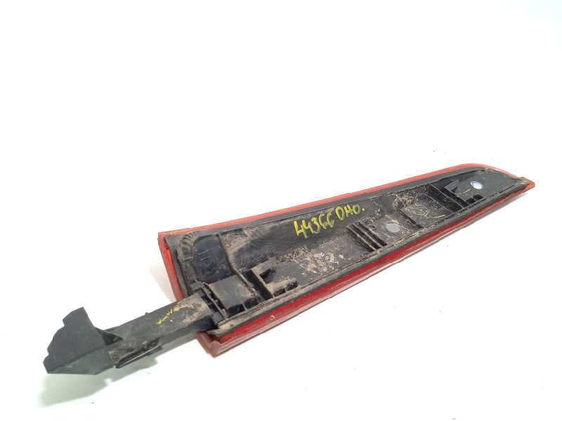 Recambio de piloto trasero derecho para nissan note (e11e) acenta referencia OEM IAM 265539U00A  