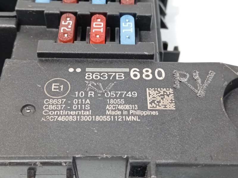 Recambio de caja reles / fusibles para mitsubishi outlander (gf0) phev kaiteki 4wd referencia OEM IAM 8637B680  