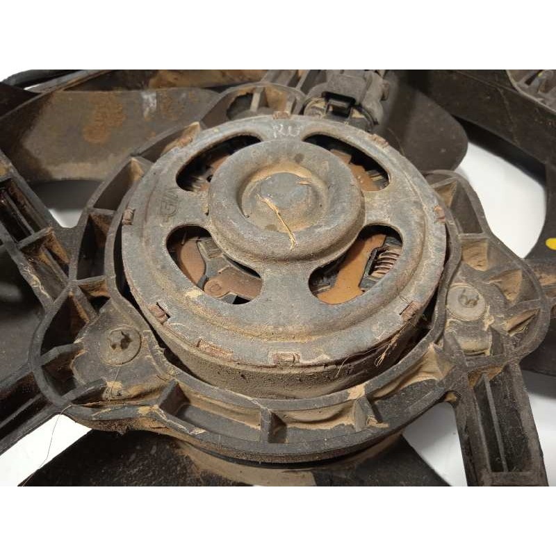 Recambio de electroventilador para nissan primastar (x..) kombi l1h1 2.7t (6 sitze) referencia OEM IAM 8200662039  