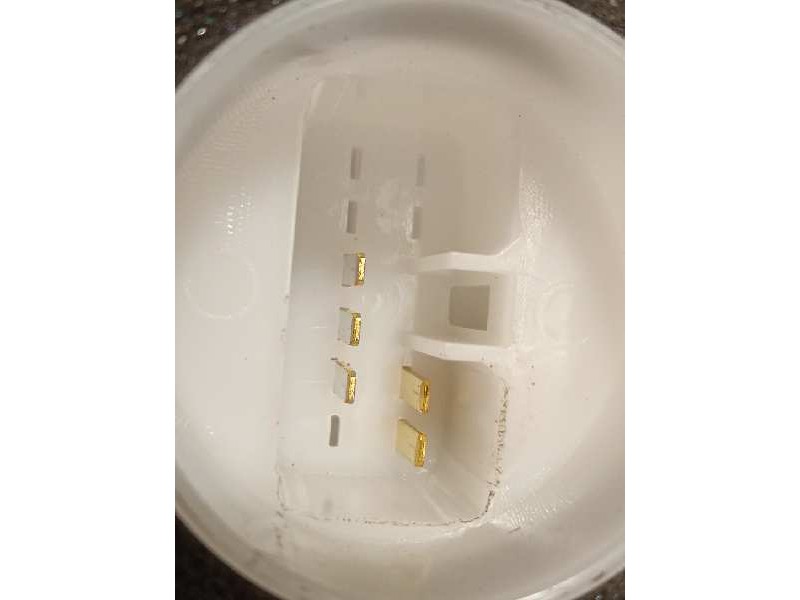 Recambio de cerradura puerta delantera derecha para mitsubishi outlander (gf0) phev kaiteki 4wd referencia OEM IAM 5715A728  