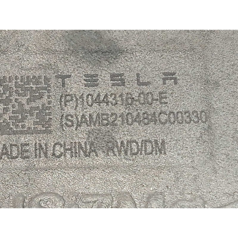 Recambio de mangueta delantera derecha para tesla model 3 referencia OEM IAM 104431600E  104412300B