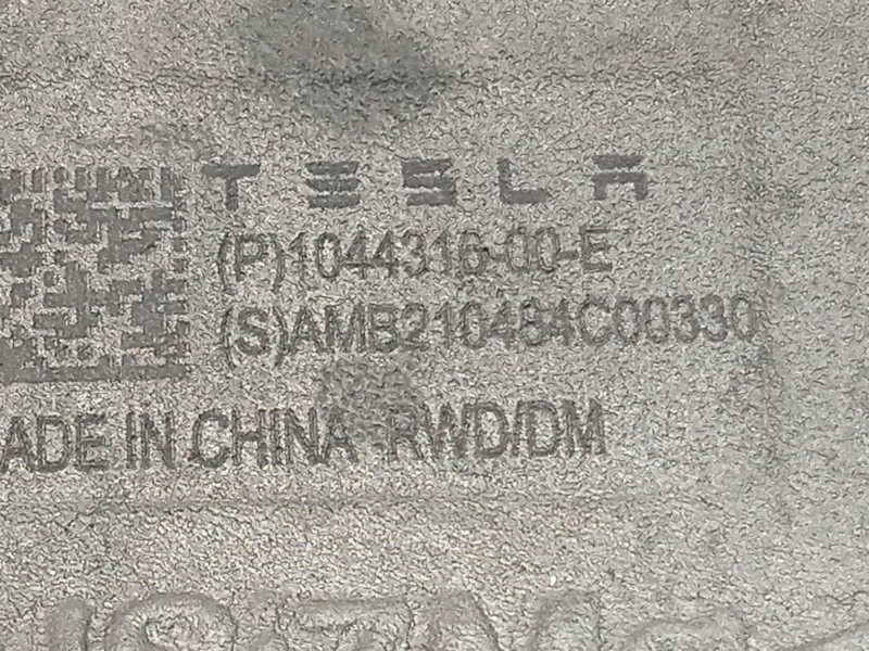 Recambio de mangueta delantera derecha para tesla model 3 referencia OEM IAM 104431600E  104412300B