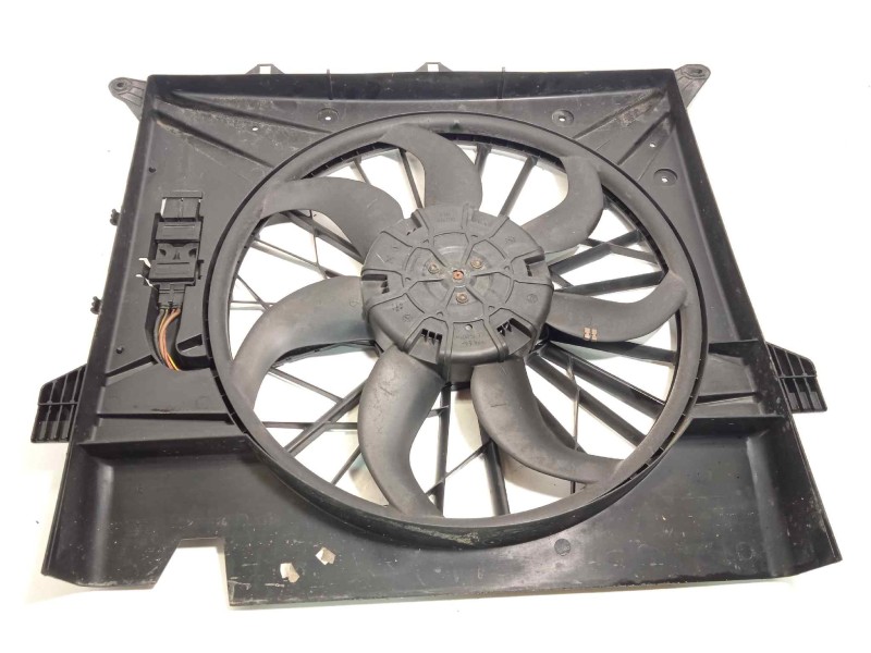 Recambio de electroventilador para volvo xc90 2.4 diesel cat referencia OEM IAM 31111543 0130706803 3137229010