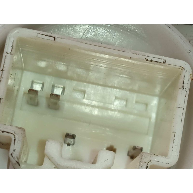 Recambio de cerradura puerta delantera derecha para mazda cx-5 2.2 turbodiesel cat referencia OEM IAM KD5358310  