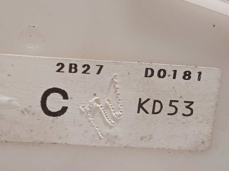 Recambio de cerradura puerta trasera derecha para mazda cx-5 2.2 turbodiesel cat referencia OEM IAM KD5372310  