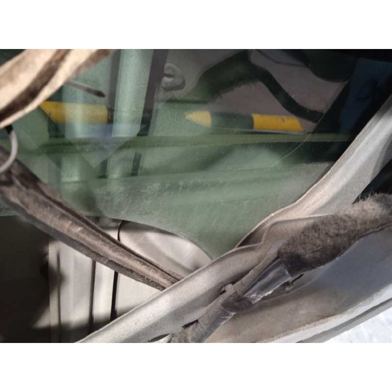 Recambio de puerta delantera derecha para peugeot 1007 sporty referencia OEM IAM 9004V9  