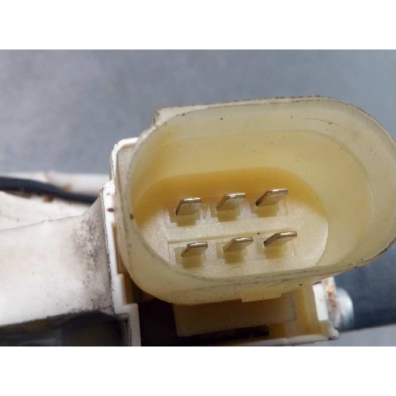 Recambio de elevalunas delantero izquierdo para bmw x1 (e84) xdrive 20d referencia OEM IAM 51332990385  67626927027