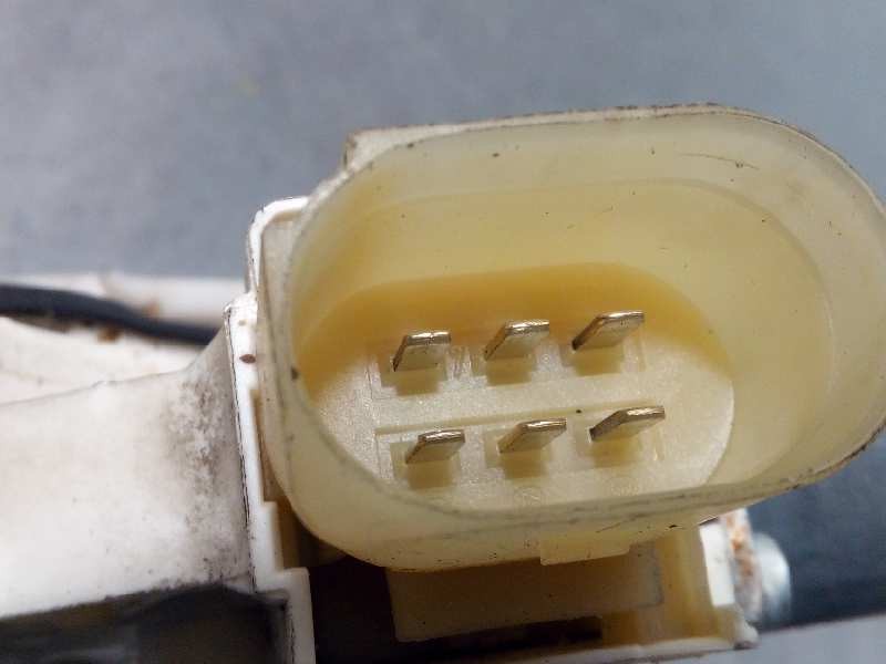 Recambio de elevalunas delantero izquierdo para bmw x1 (e84) xdrive 20d referencia OEM IAM 51332990385  67626927027