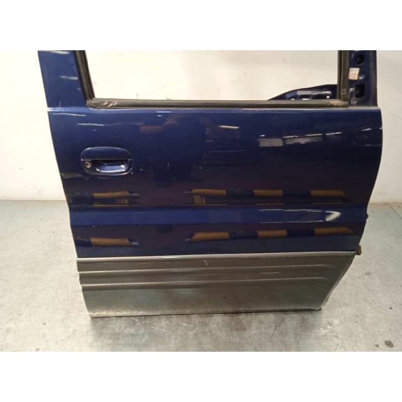 Recambio de puerta delantera derecha para hyundai h 1 2.5 turbodiesel cat referencia OEM IAM 760044A301  