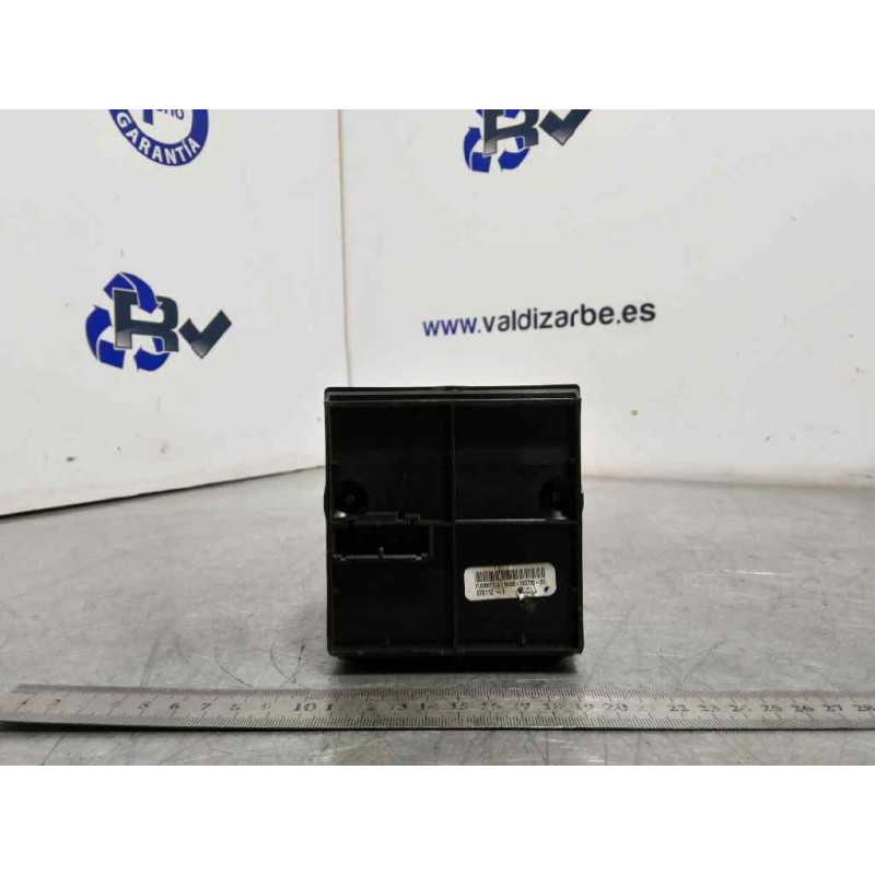 Recambio de mando multifuncion para land rover range rover sport v6 td hse referencia OEM IAM YUD501710  