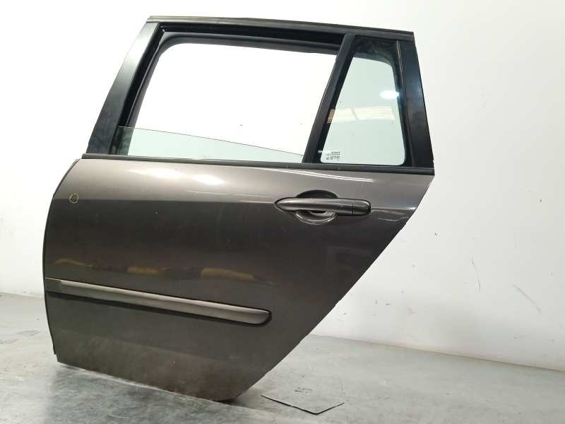 Recambio de puerta trasera izquierda para renault laguna grandtour iii 1.5 dci diesel referencia OEM IAM 821010024R  