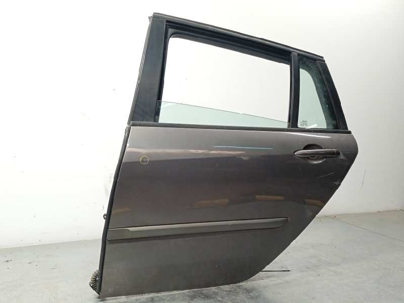 Recambio de puerta trasera izquierda para renault laguna grandtour iii 1.5 dci diesel referencia OEM IAM 821010024R  