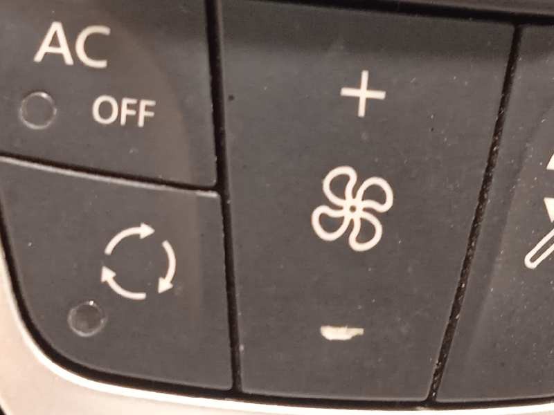 Recambio de mando climatizador para renault laguna grandtour iii 1.5 dci diesel referencia OEM IAM 275100002R  