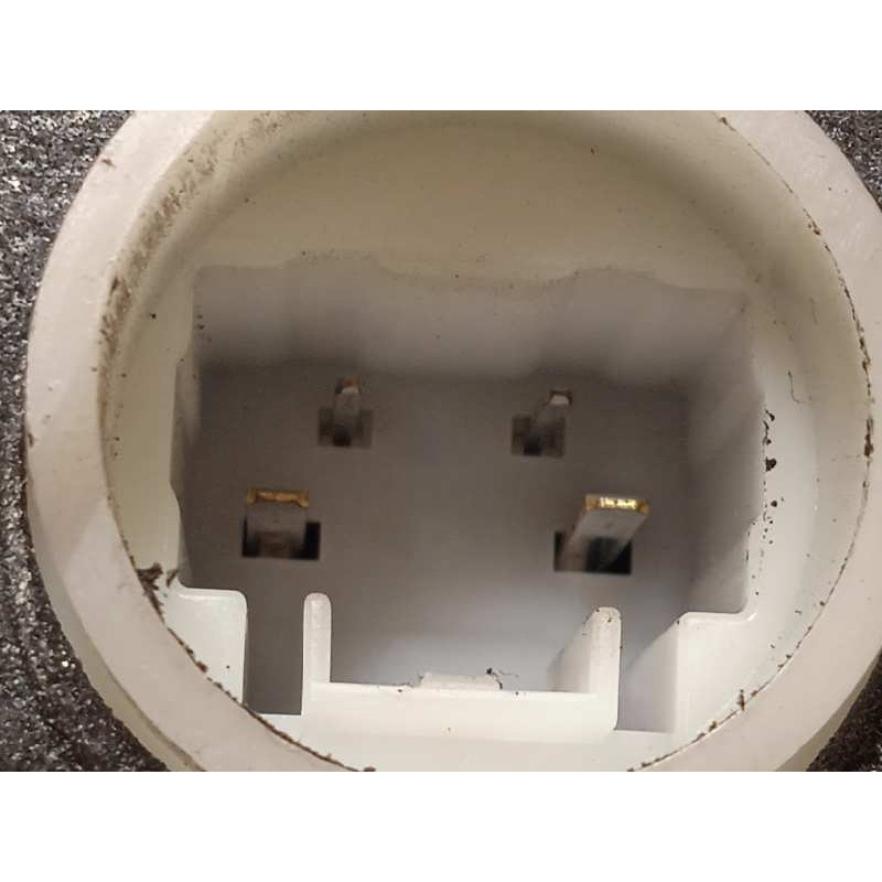 Recambio de cerradura puerta trasera izquierda para toyota prius (nhw30) referencia OEM IAM 6906047090  