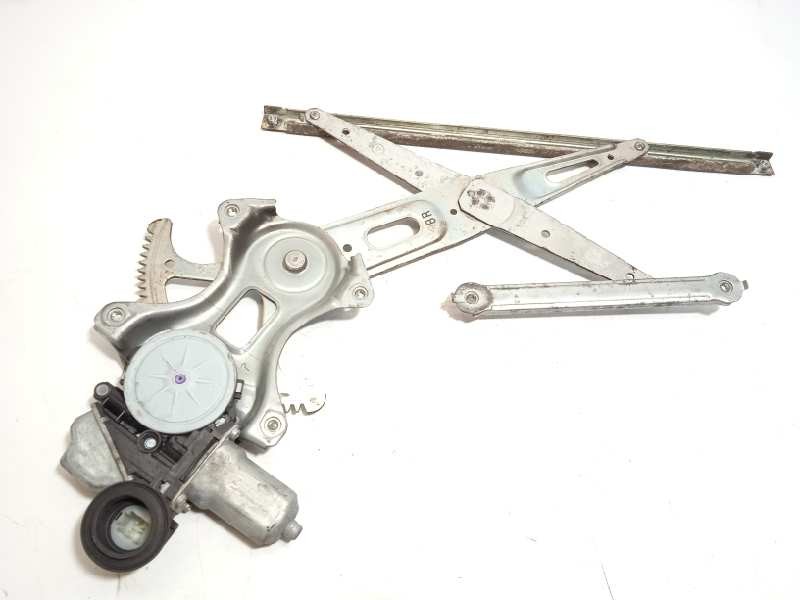 Recambio de elevalunas trasero izquierdo para toyota prius (nhw30) referencia OEM IAM 8572047120  6980252070