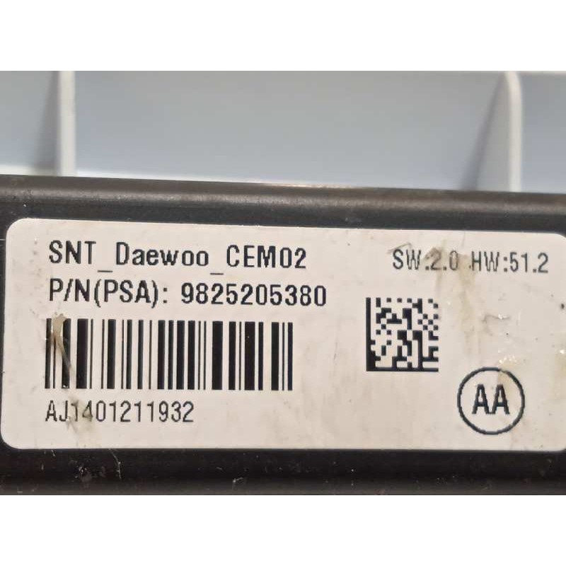 Recambio de luz interior para opel grandland x referencia OEM IAM 30194309  9825205380