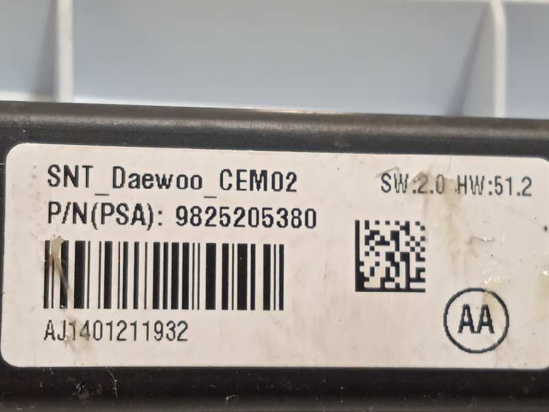 Recambio de luz interior para opel grandland x referencia OEM IAM 30194309  9825205380