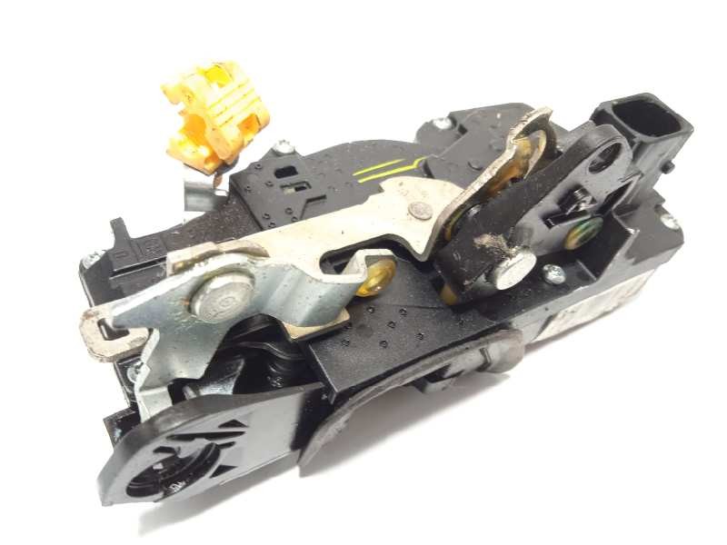 Recambio de cerradura puerta delantera derecha para hummer h2 6.0 referencia OEM IAM 15277648  