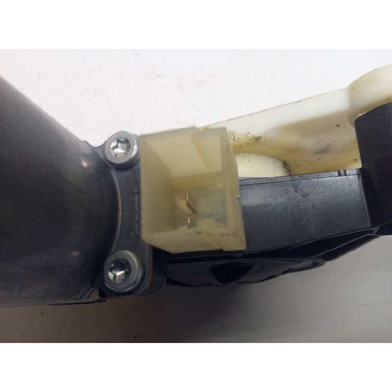 Recambio de elevalunas delantero izquierdo para volkswagen touran (5t1) advance bmt referencia OEM IAM 5TA837461  