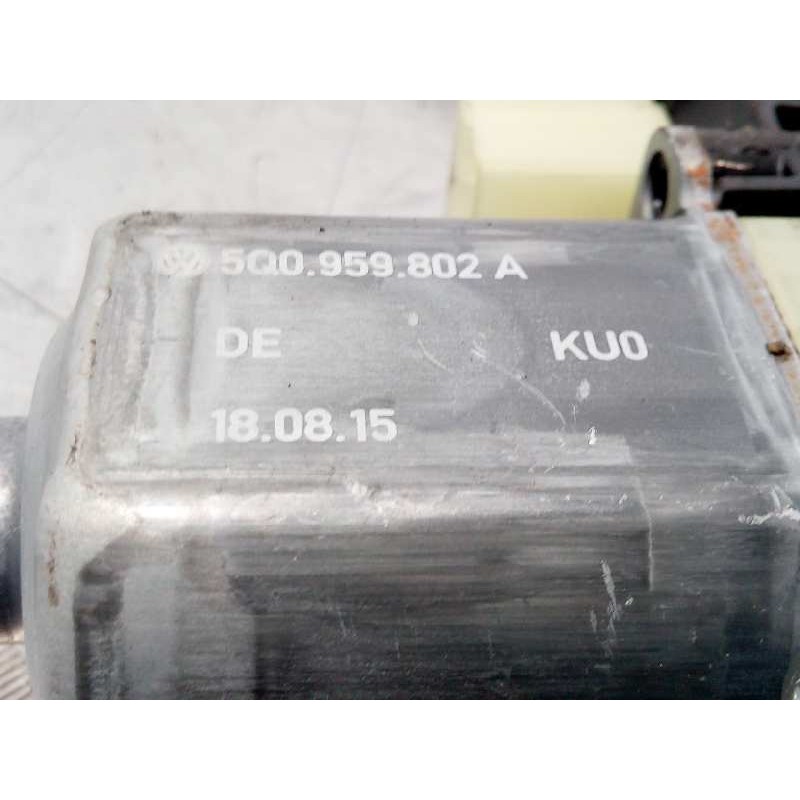 Recambio de elevalunas trasero derecho para volkswagen touran (5t1) advance bmt referencia OEM IAM 5TA839462  5Q0959802A