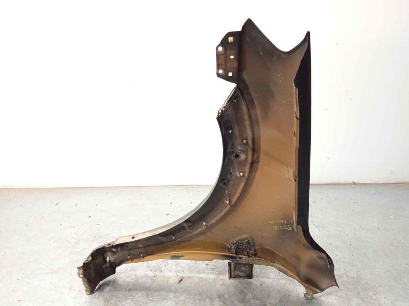 Recambio de aleta delantera derecha para chevrolet captiva 2.0 vcdi lt referencia OEM IAM 96624396  