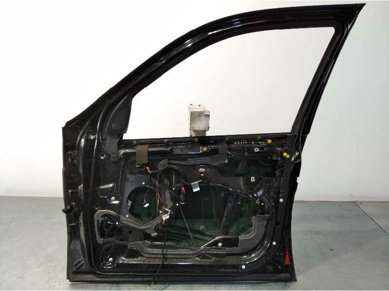 Recambio de puerta delantera derecha para bmw x5 (e53) 3.0d referencia OEM IAM 41518256824  8256824