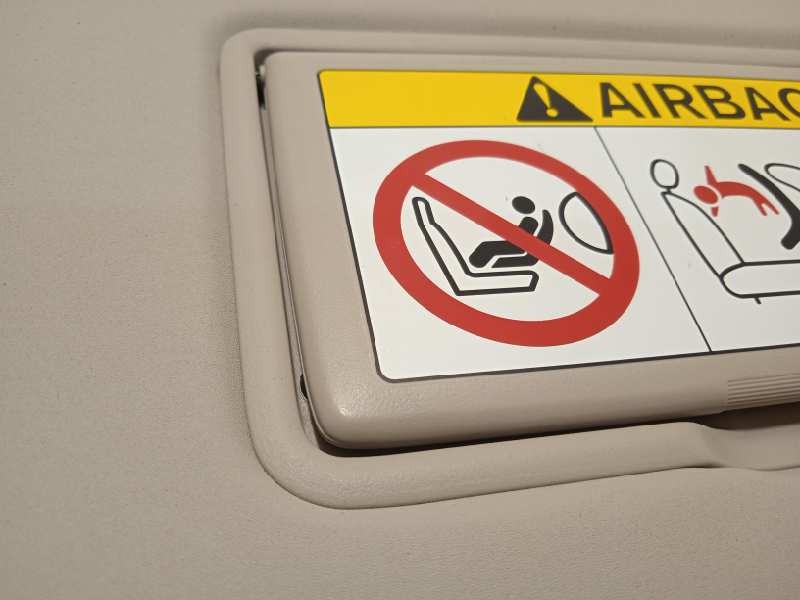 Recambio de parasol derecho para nissan pulsar (c13) 1.2 16v cat referencia OEM IAM 964004MA0D  