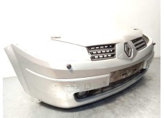Recambio de paragolpes delantero para renault megane ii berlina 3p 1.9 dci diesel referencia OEM IAM 7701474484   2