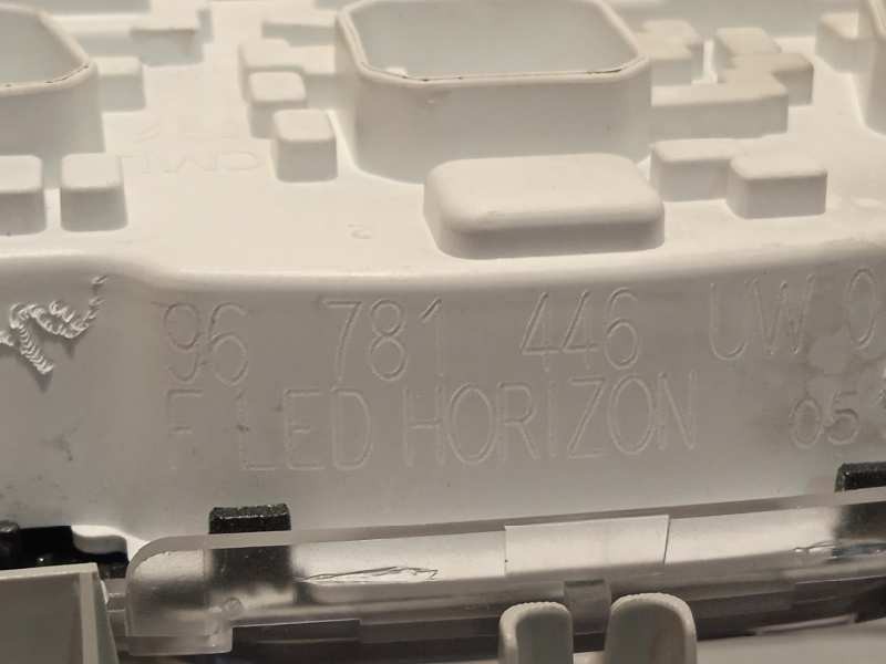 Recambio de luz interior para citroën c4 iii 1.2 referencia OEM IAM 96781446UW  98339428ZD