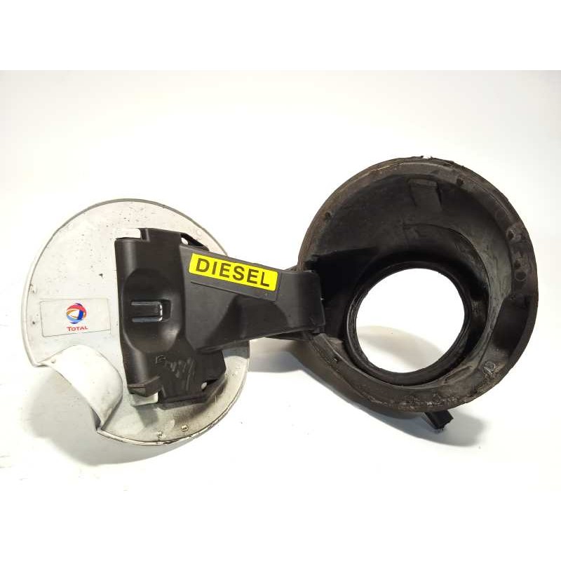Recambio de tapa exterior combustible para peugeot 5008 1.6 hdi fap referencia OEM IAM 9684078380  1517H6