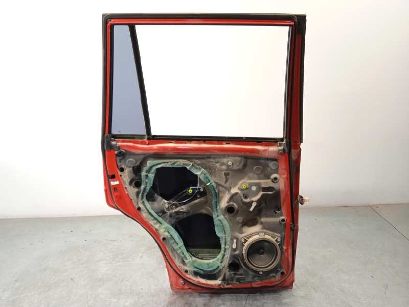 Recambio de puerta trasera izquierda para toyota land cruiser (j12) 3.0 turbodiesel referencia OEM IAM 6700460270  