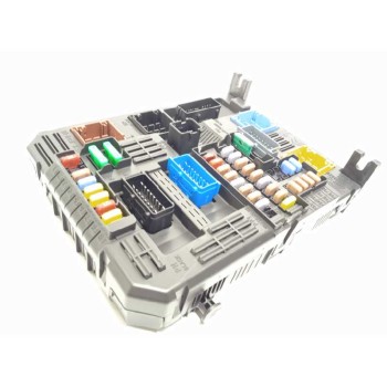 CAJA RELES / FUSIBLES 9830707780 28641132