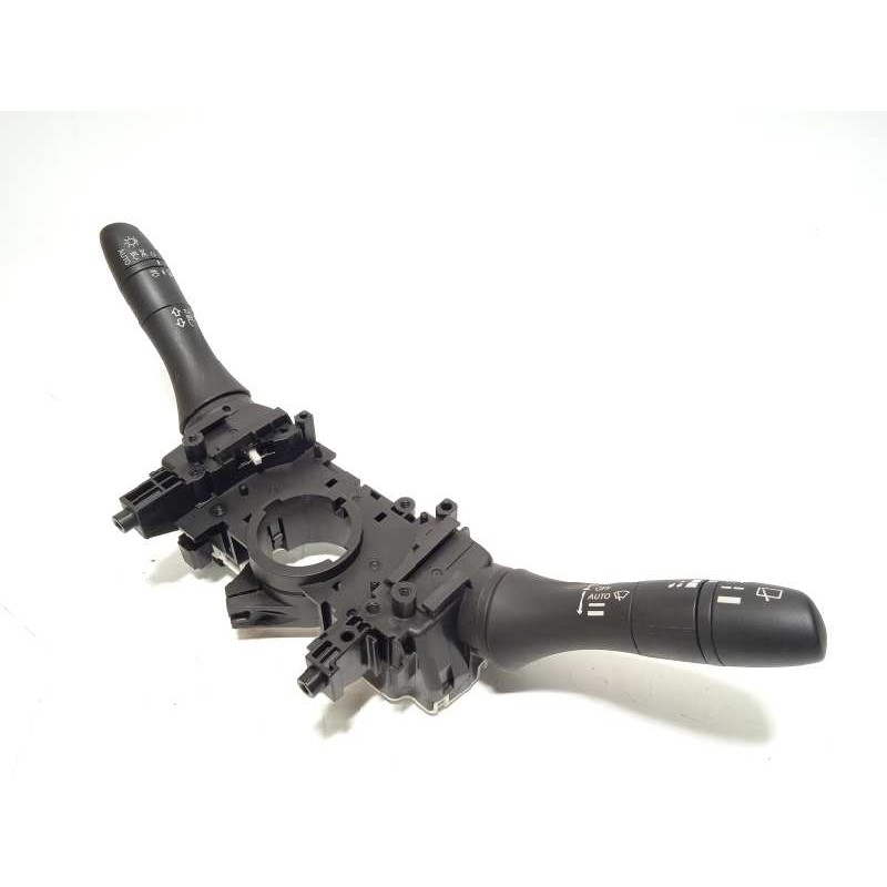 Recambio de mando intermitentes para nissan x-trail (t32) 1.6 dci turbodiesel cat referencia OEM IAM 255604CB5A  