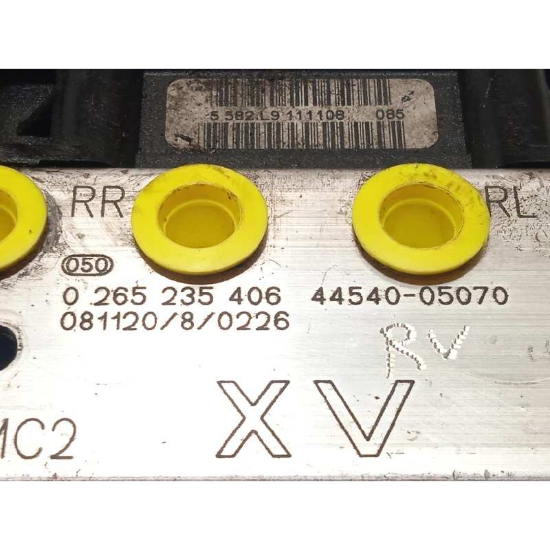 Recambio de abs para toyota avensis cross sport (t27) advance referencia OEM IAM 4454005070 0265950749 0265235406