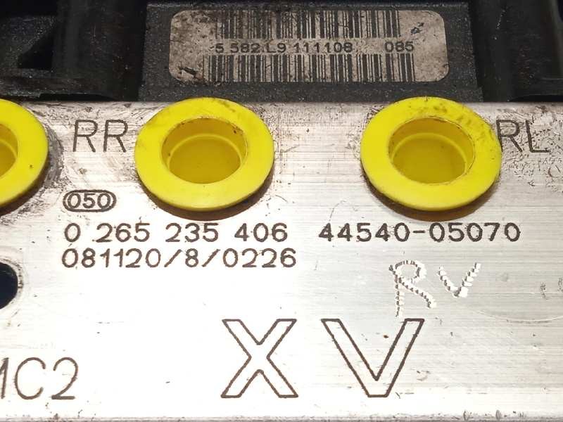 Recambio de abs para toyota avensis cross sport (t27) advance referencia OEM IAM 4454005070 0265950749 0265235406