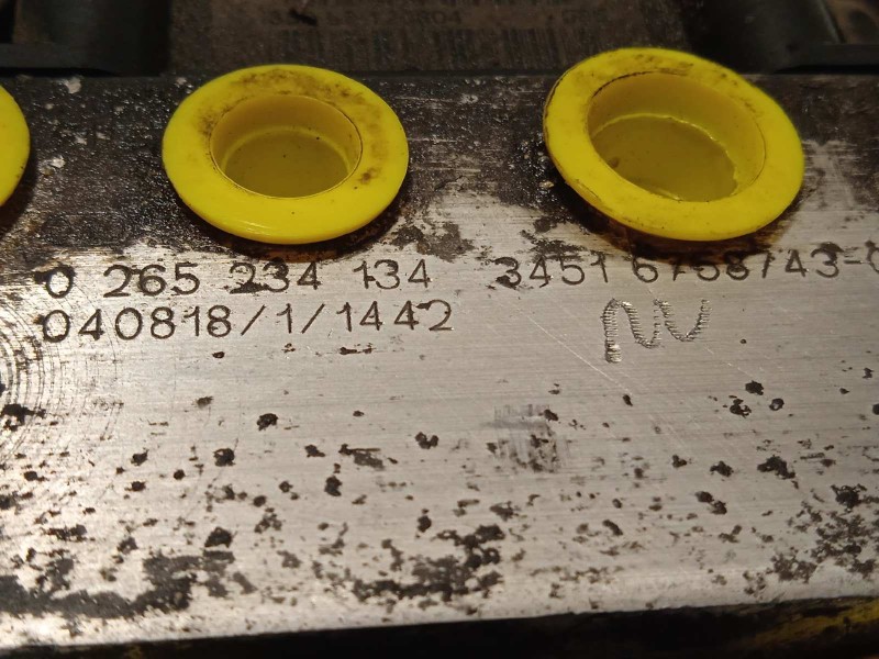 Recambio de abs para bmw serie 5 berlina (e60) 2.5 cat referencia OEM IAM 34516758743 34516768906 0265234134