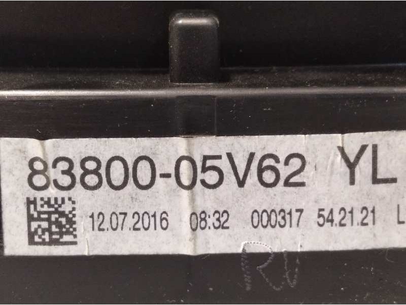 Recambio de cuadro instrumentos para toyota avensis 1.8 16v cat referencia OEM IAM 8380005V62  