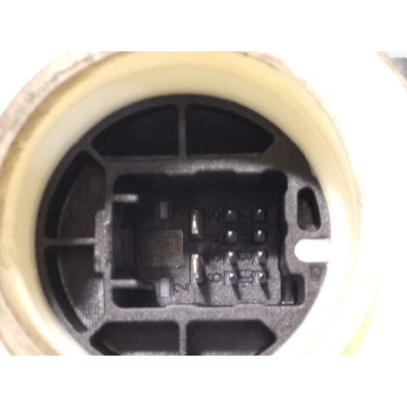 Recambio de elevalunas trasero derecho para toyota avensis 1.8 16v cat referencia OEM IAM 8571005061 6983005131 C35421101