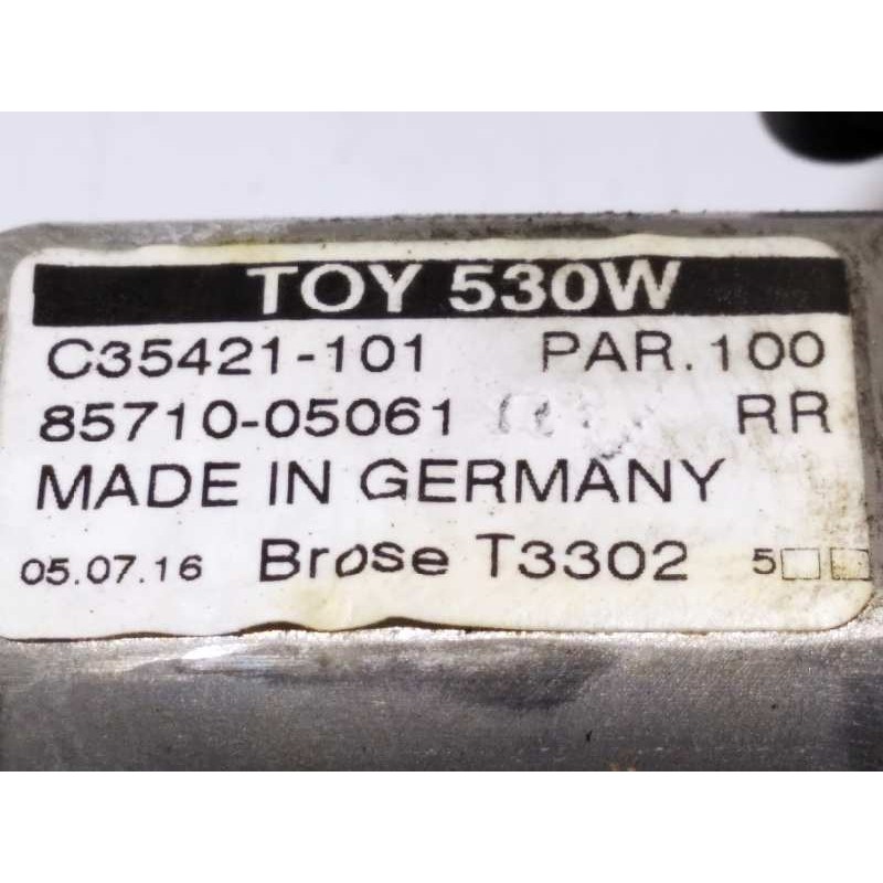 Recambio de elevalunas trasero derecho para toyota avensis 1.8 16v cat referencia OEM IAM 8571005061 6983005131 C35421101