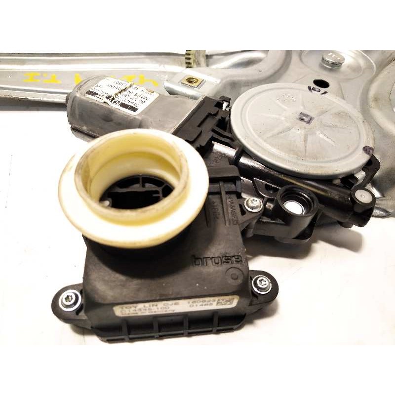 Recambio de elevalunas trasero izquierdo para toyota avensis 1.8 16v cat referencia OEM IAM 8572005061 6984005131 C35420101