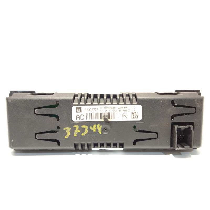 Recambio de pantalla multifuncion para opel insignia berlina cosmo referencia OEM IAM 13233977  13233977F