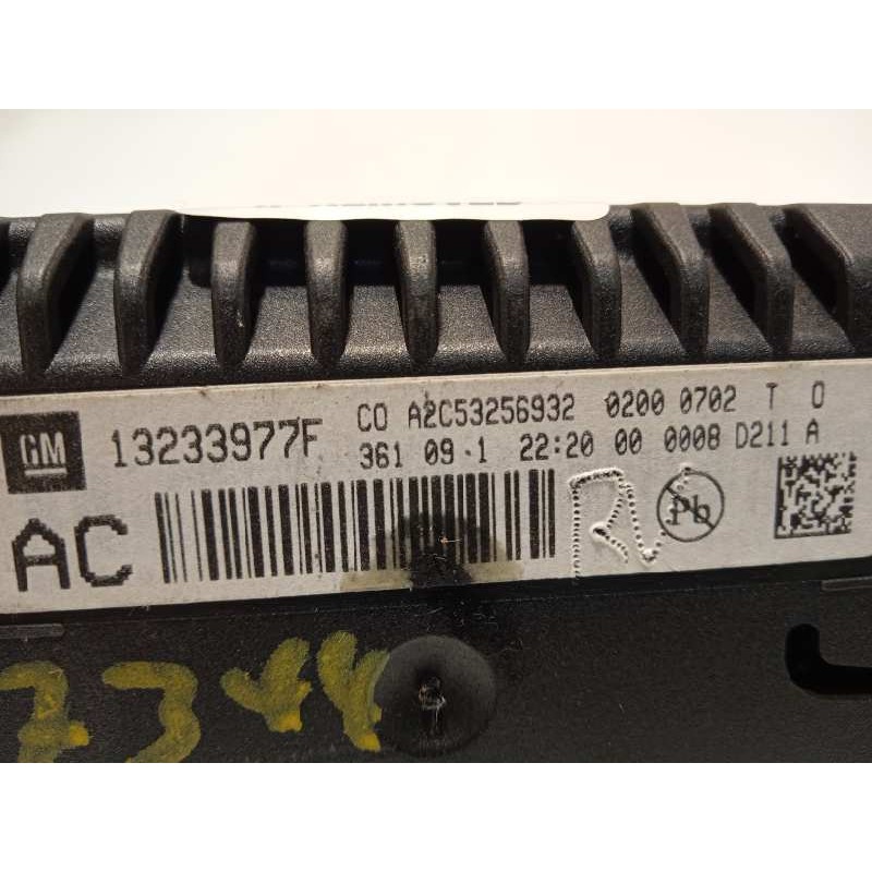 Recambio de pantalla multifuncion para opel insignia berlina cosmo referencia OEM IAM 13233977  13233977F