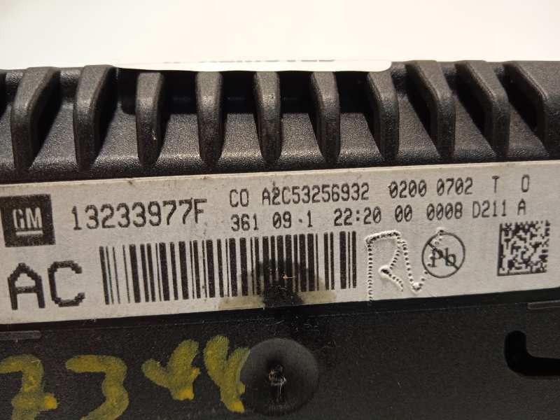 Recambio de pantalla multifuncion para opel insignia berlina cosmo referencia OEM IAM 13233977  13233977F